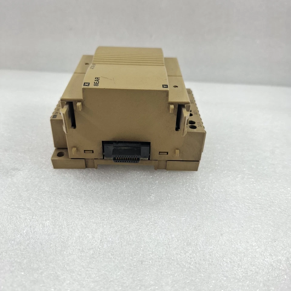 OMRON ZEN-8EAR IN/OUT UNIT ZEN8EAR